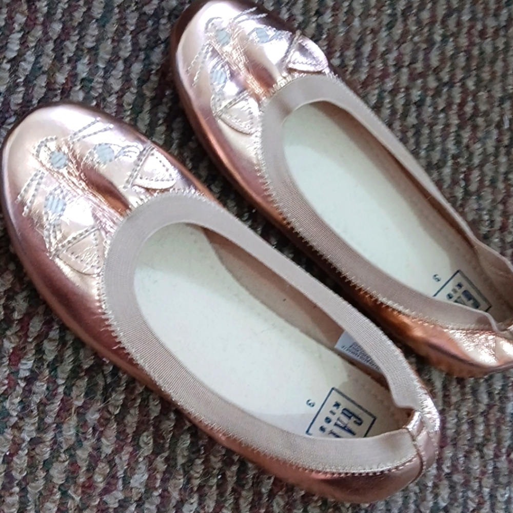 Size 3 gap cat shoes